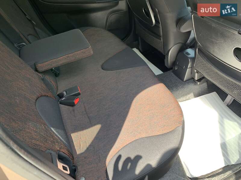 Хэтчбек Nissan Note 2009 в Одессе