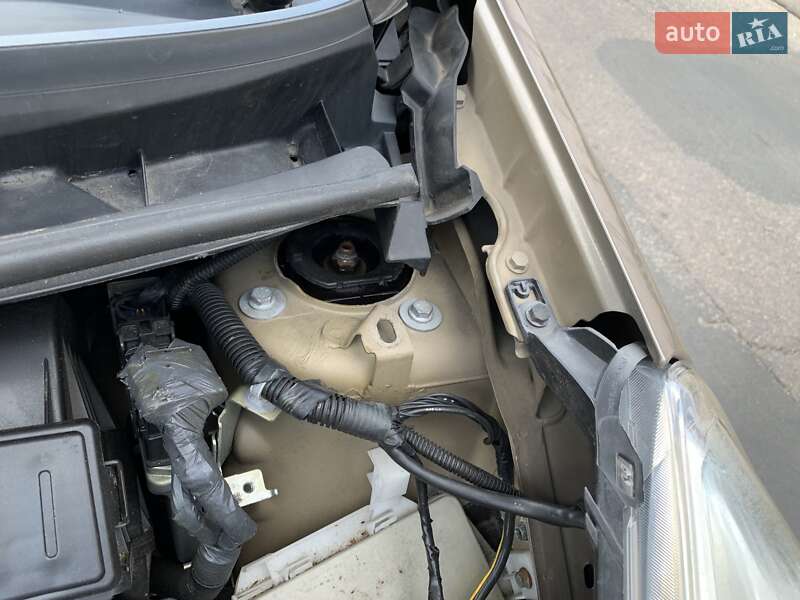 Хэтчбек Nissan Note 2009 в Одессе