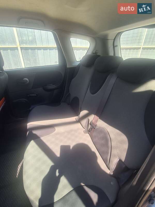 Хэтчбек Nissan Note 2010 в Кропивницком