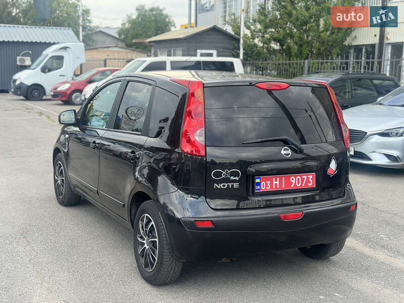 Хэтчбек Nissan Note 2006 в Чернигове