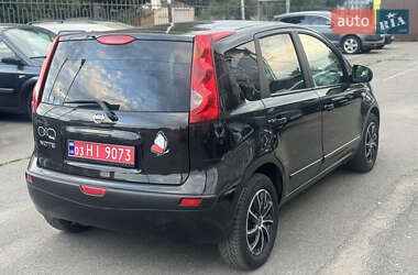 Хэтчбек Nissan Note 2006 в 