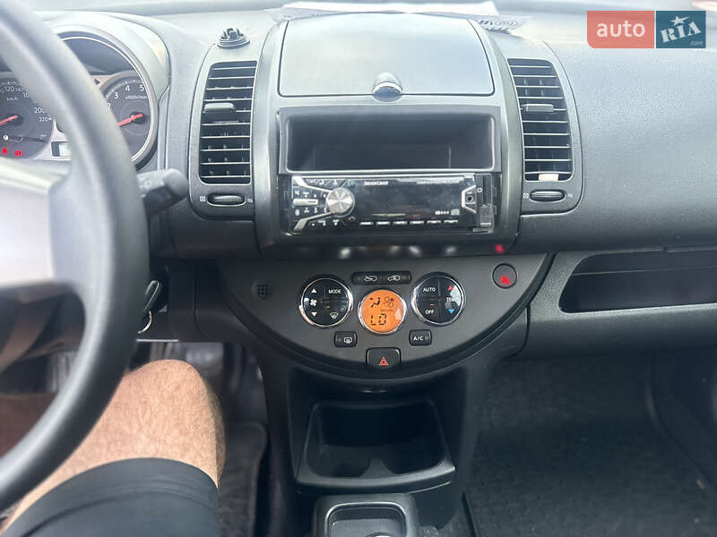 Хэтчбек Nissan Note 2006 в Чернигове