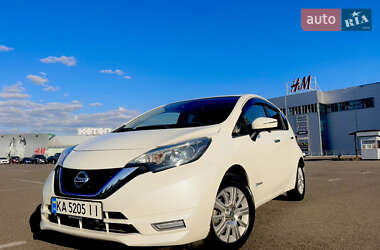 Хетчбек Nissan Note 2016 в Києві