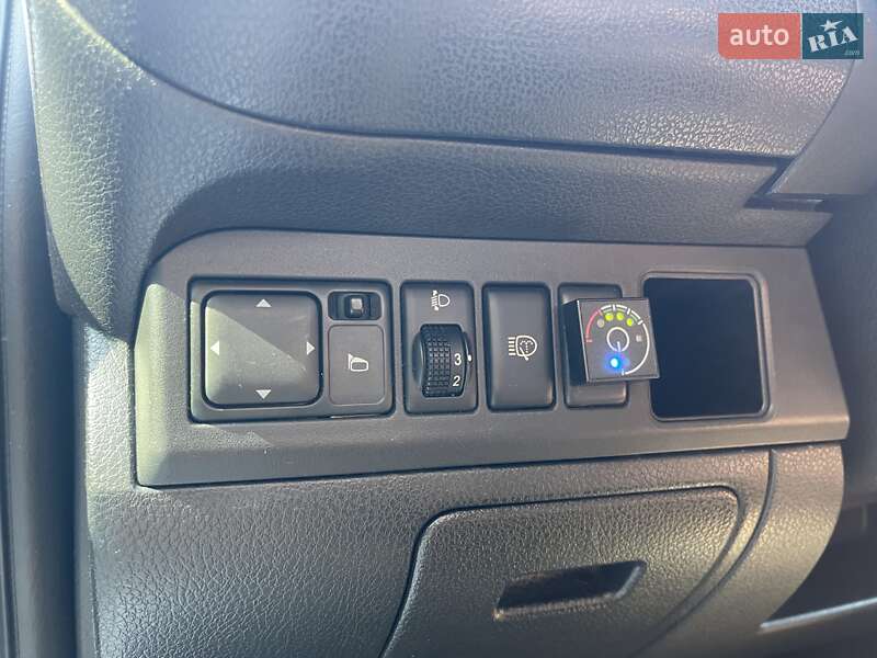 Хэтчбек Nissan Note 2006 в Киеве
