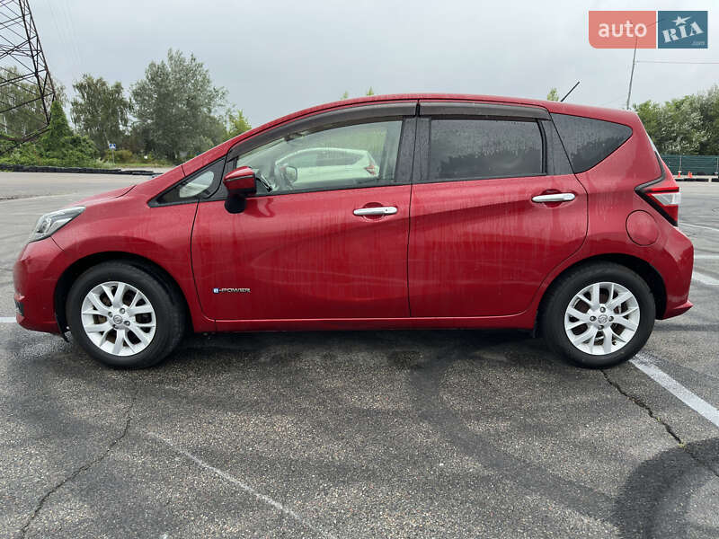 Хэтчбек Nissan Note 2017 в Киеве