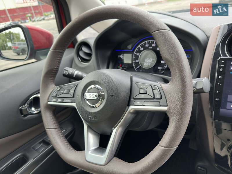 Хэтчбек Nissan Note 2017 в Киеве