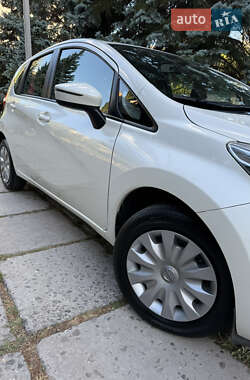 Хэтчбек Nissan Note 2015 в 