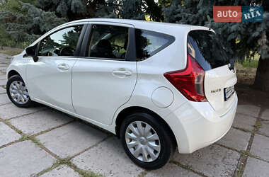 Хэтчбек Nissan Note 2015 в 