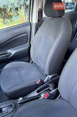 Хэтчбек Nissan Note 2015 в 