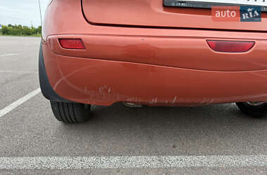 Хэтчбек Nissan Note 2007 в 