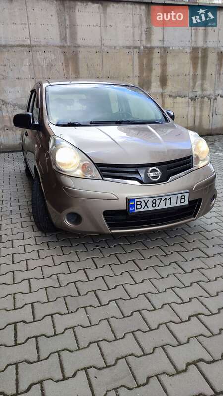 Хэтчбек Nissan Note 2012 в Хмельницком