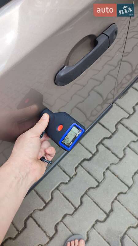 Хэтчбек Nissan Note 2012 в Хмельницком