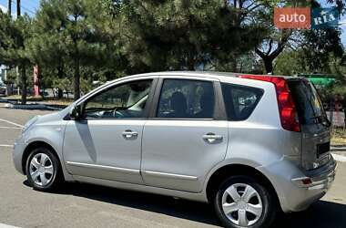 Хэтчбек Nissan Note 2008 в 