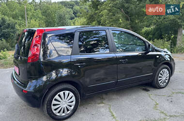 Хэтчбек Nissan Note 2006 в 