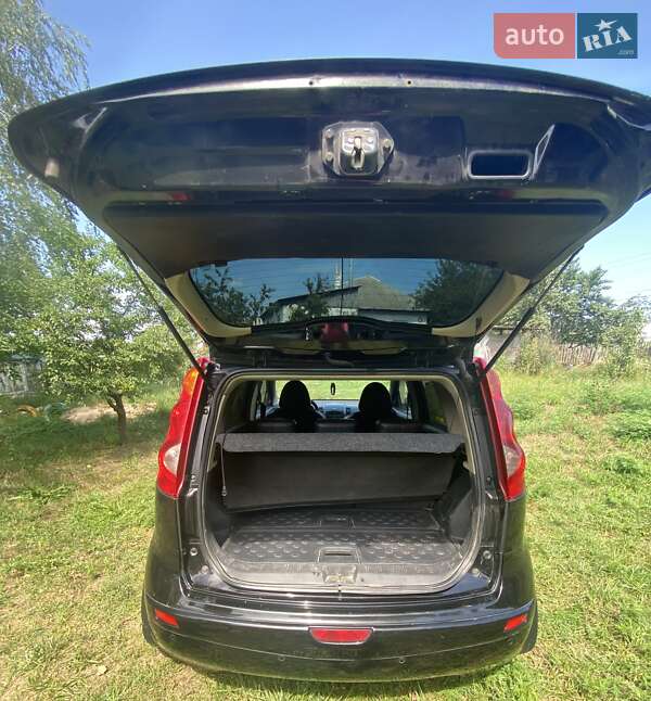 Хэтчбек Nissan Note 2008 в Змиеве