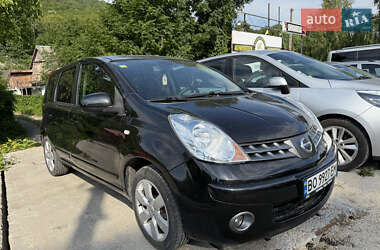 Хэтчбек Nissan Note 2006 в 