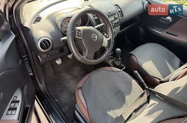 Хэтчбек Nissan Note 2006 в 