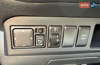 Хэтчбек Nissan Note 2006 в 