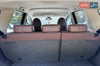 Хэтчбек Nissan Note 2006 в 