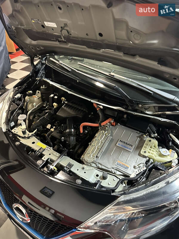 Хэтчбек Nissan Note 2017 в Одессе