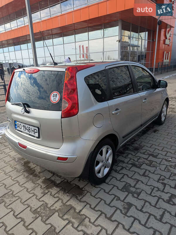 Хэтчбек Nissan Note 2008 в Черновцах фото 4 Хэтчбек Nissan Note 2008 в Черновцах