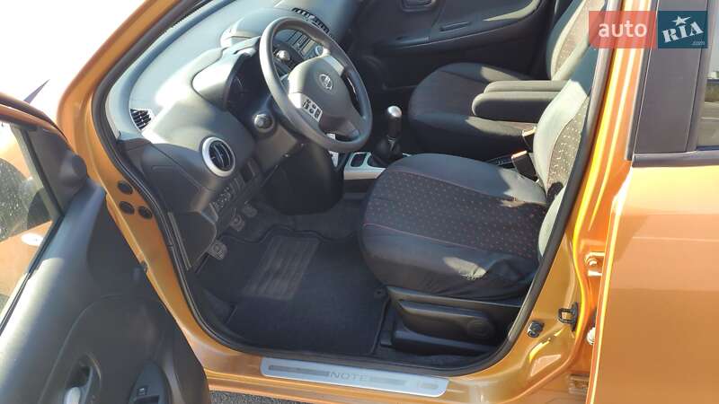 Хетчбек Nissan Note 2010 в Фастові