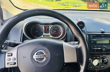 Хэтчбек Nissan Note 2006 в 