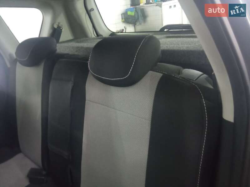 Хэтчбек Nissan Note 2013 в Ивано-Франковске
