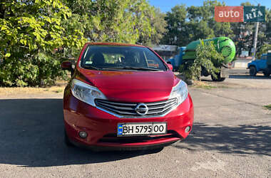 Хэтчбек Nissan Note 2013 в Одессе