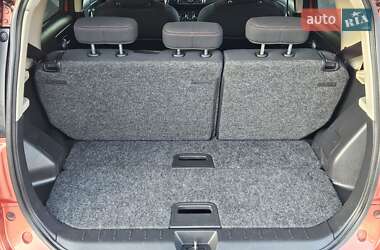 Хэтчбек Nissan Note 2007 в 