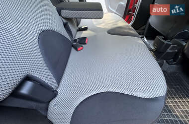 Хэтчбек Nissan Note 2011 в 