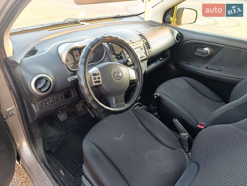 Хэтчбек Nissan Note 2008 в Львове