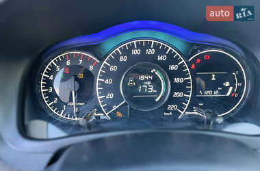 Хэтчбек Nissan Note 2014 в 