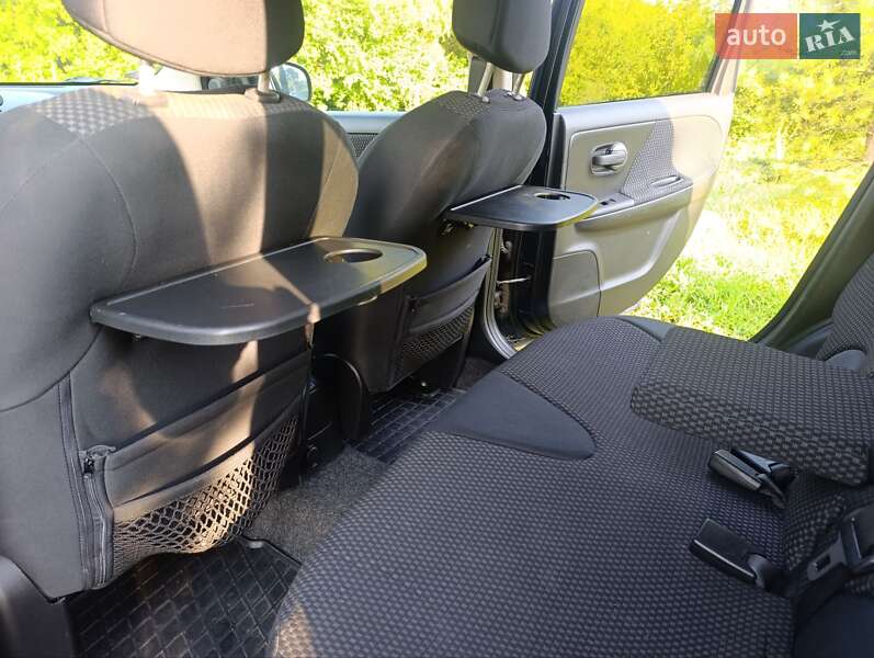 Хэтчбек Nissan Note 2006 в Виннице