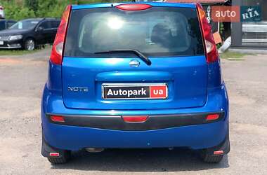 Хэтчбек Nissan Note 2006 в 