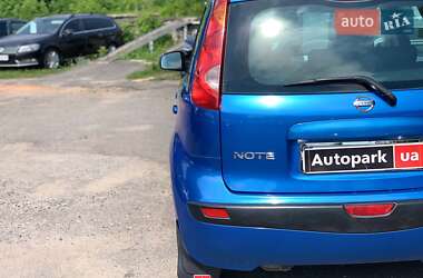 Хэтчбек Nissan Note 2006 в 