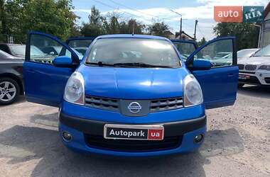 Хэтчбек Nissan Note 2006 в 