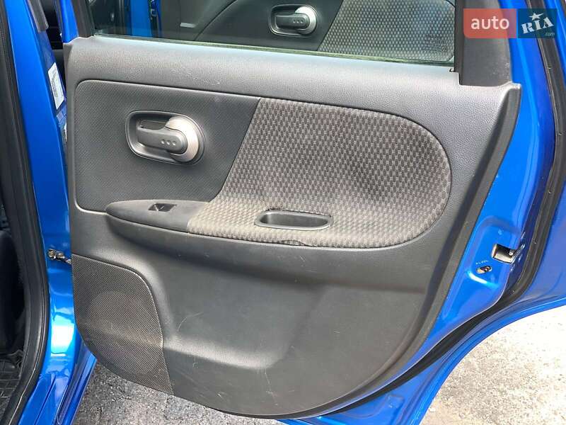 Хэтчбек Nissan Note 2006 в Виннице