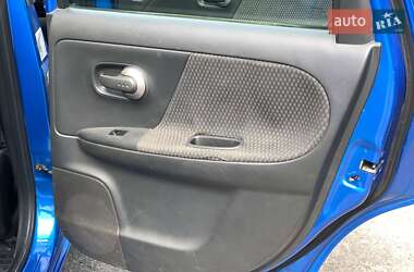 Хэтчбек Nissan Note 2006 в 