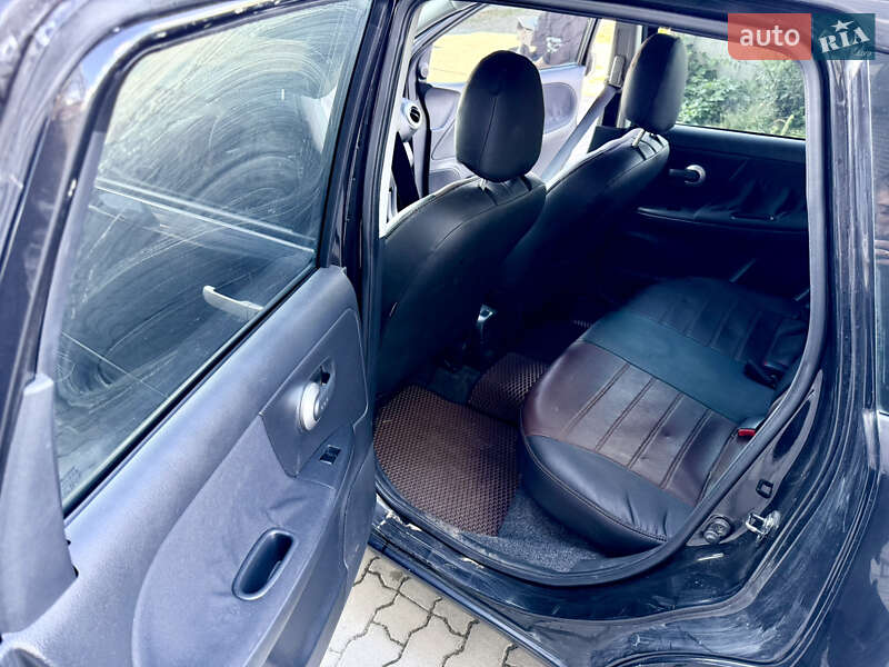 Хэтчбек Nissan Note 2011 в Жовкве фото 19 Хэтчбек Nissan Note 2011 в Жовкве