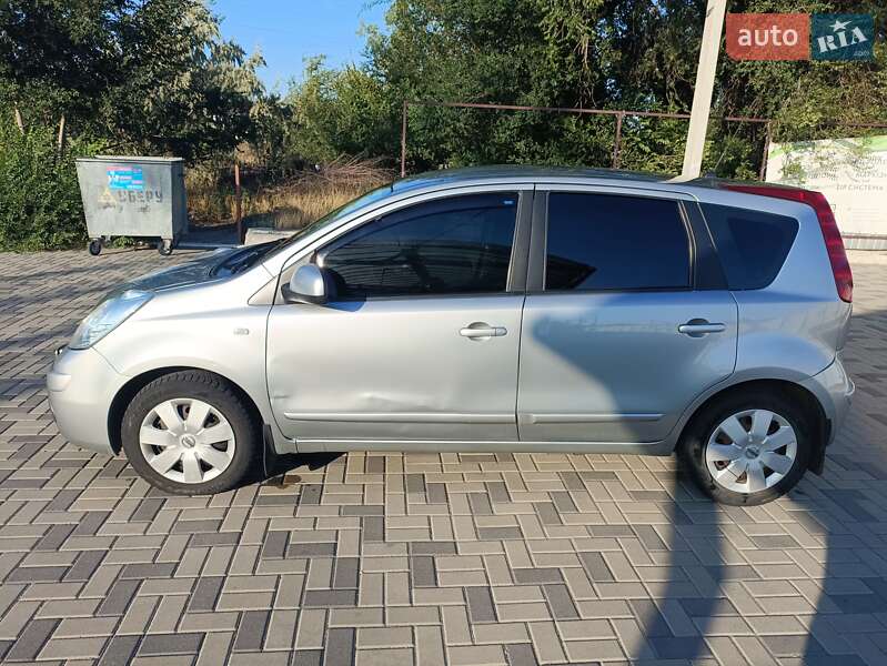 Хэтчбек Nissan Note 2007 в Днепре