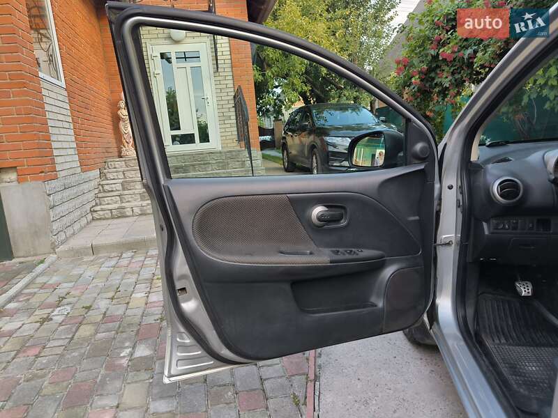 Хэтчбек Nissan Note 2008 в Гадяче