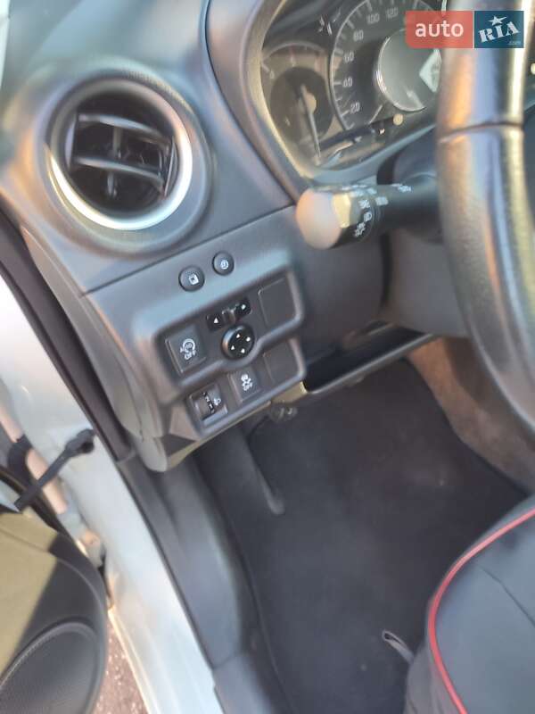 Хэтчбек Nissan Note 2015 в Краматорске