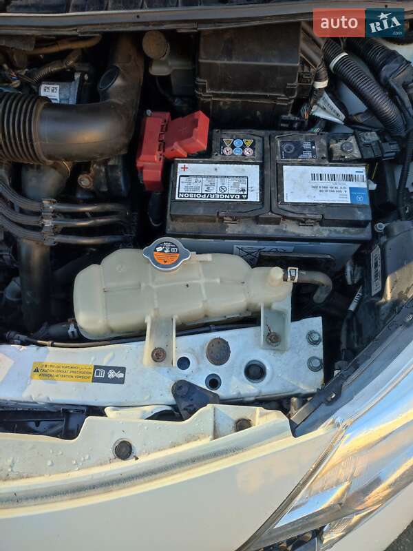 Хэтчбек Nissan Note 2015 в Краматорске