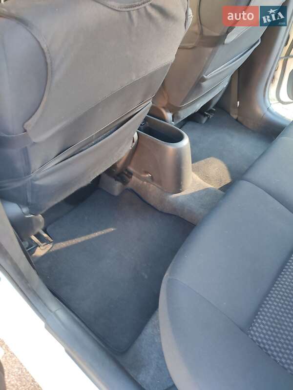 Хэтчбек Nissan Note 2015 в Краматорске