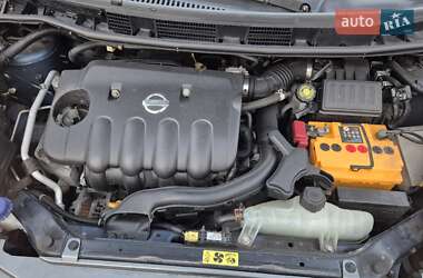 Хэтчбек Nissan Note 2006 в 