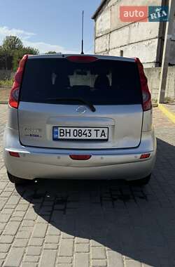 Хэтчбек Nissan Note 2008 в 