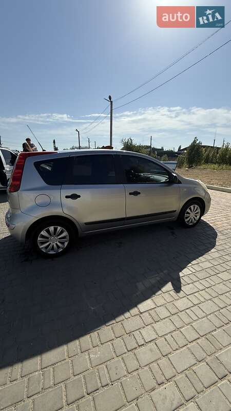 Хэтчбек Nissan Note 2008 в Белгороде-Днестровском