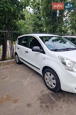 Хэтчбек Nissan Note 2009 в Киеве