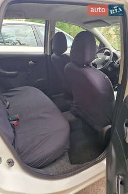 Хэтчбек Nissan Note 2009 в Киеве